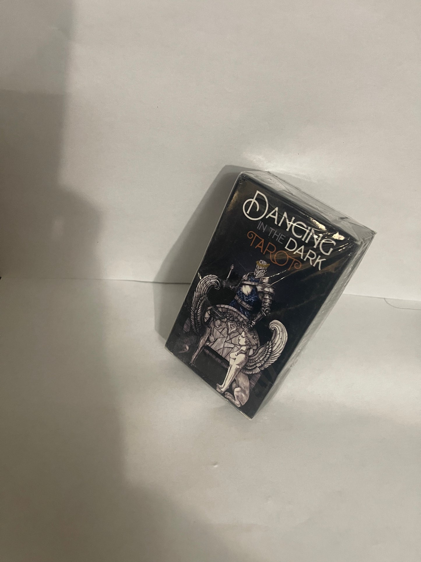 Dark light tarots