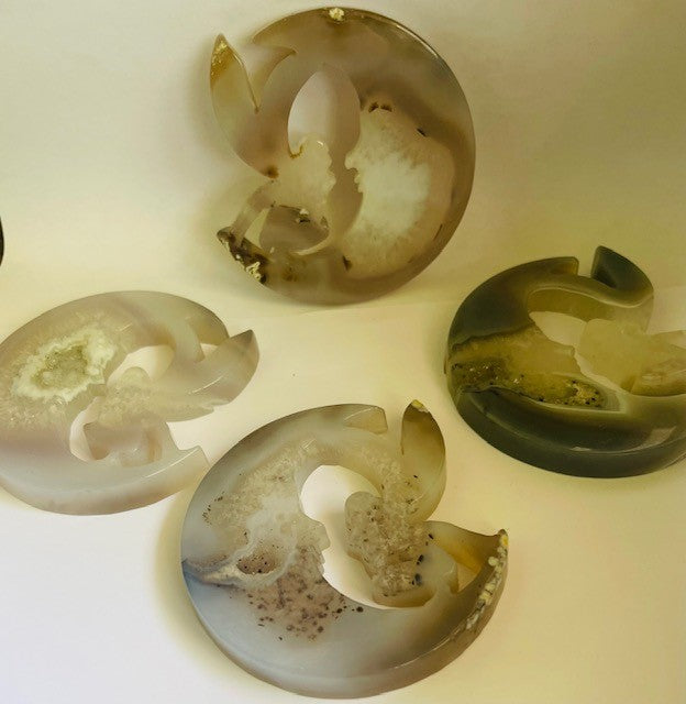 agates fluzy crystals