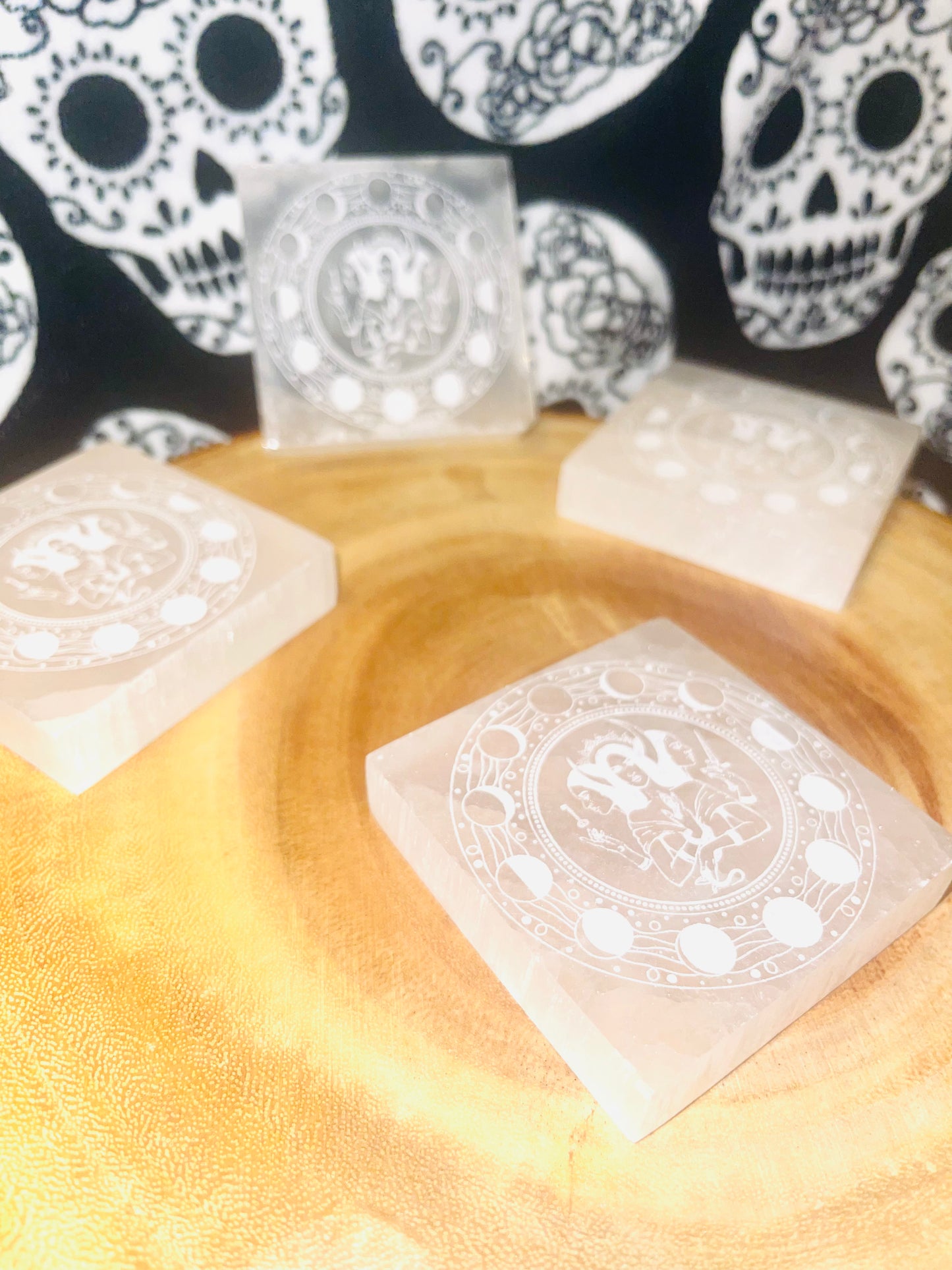 Hecate charging plates( Selenites)