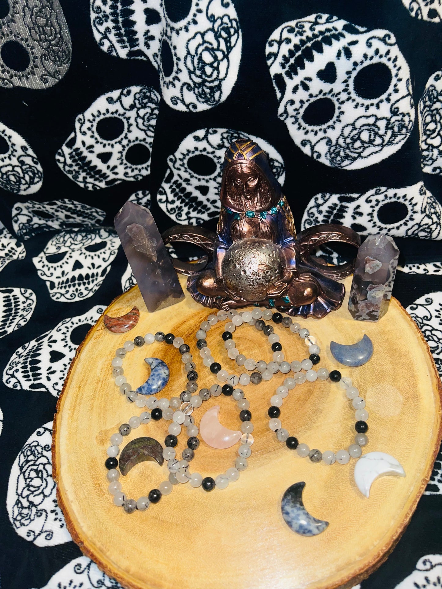 Quartz W/ Tourmaline (8mm)