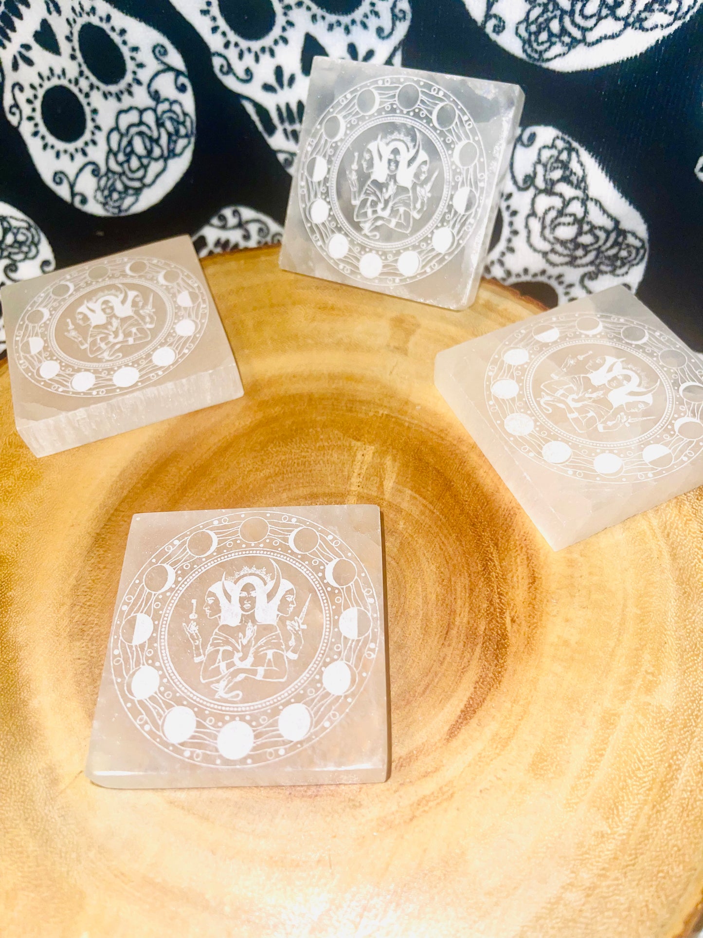 Hecate charging plates( Selenites)