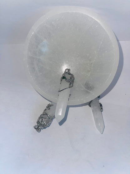 White quartz pendant