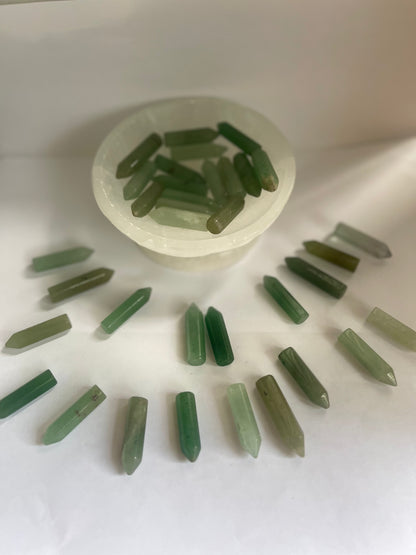 Venturine green pointy small towers