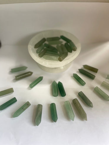 Venturine green pointy small towers