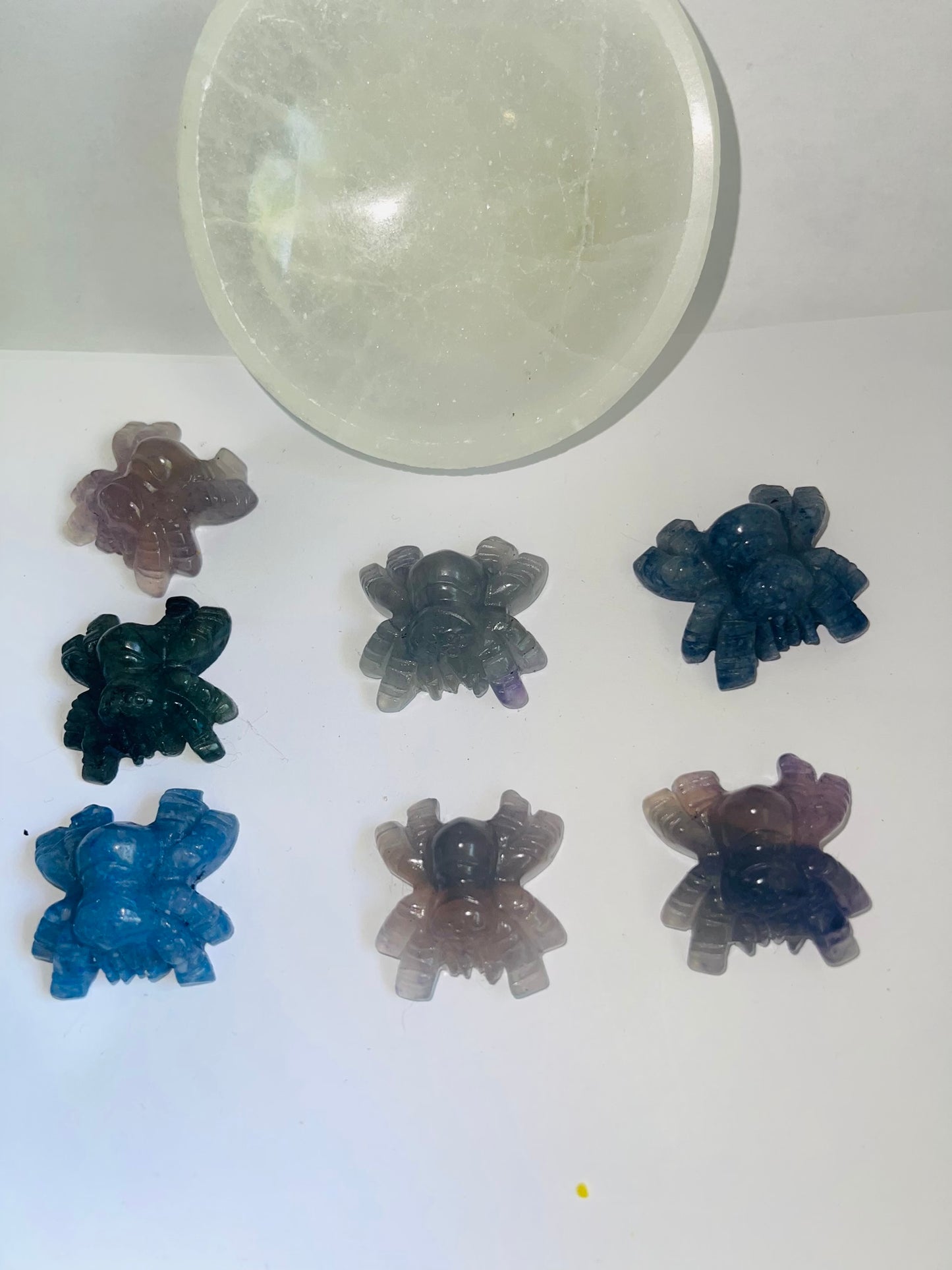 Color obsidian spider carved