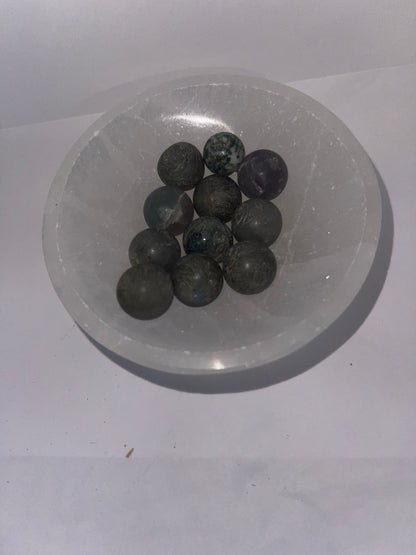 Mini sphere luck dark