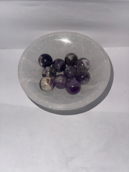 Amethyst quartz sphere