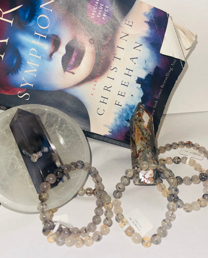 Black dragon veins  agate bracelet (8mm)